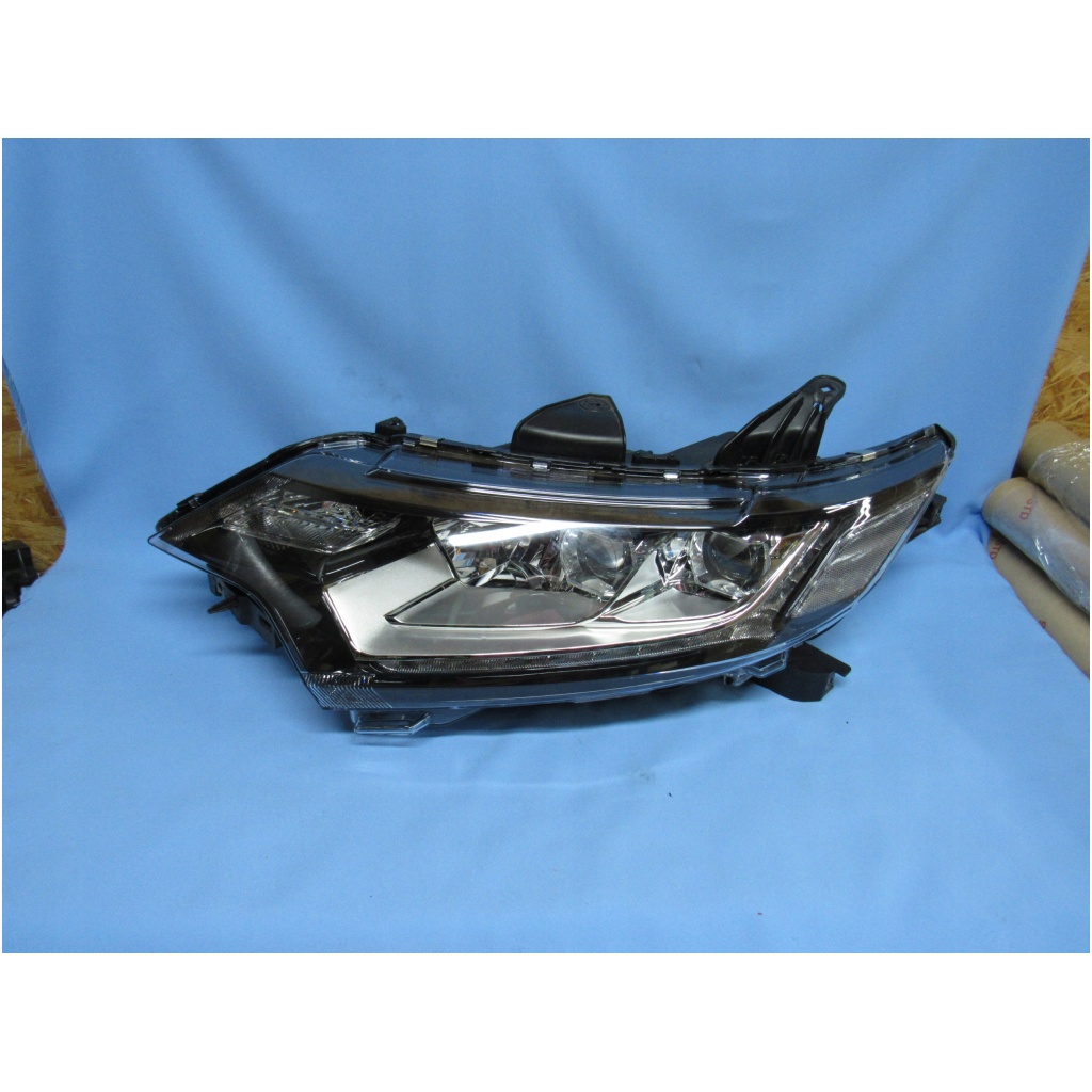 Vänster strålkastare Mitsubishi Outlander III Full LED (EU) 2 projektorer 8301C8