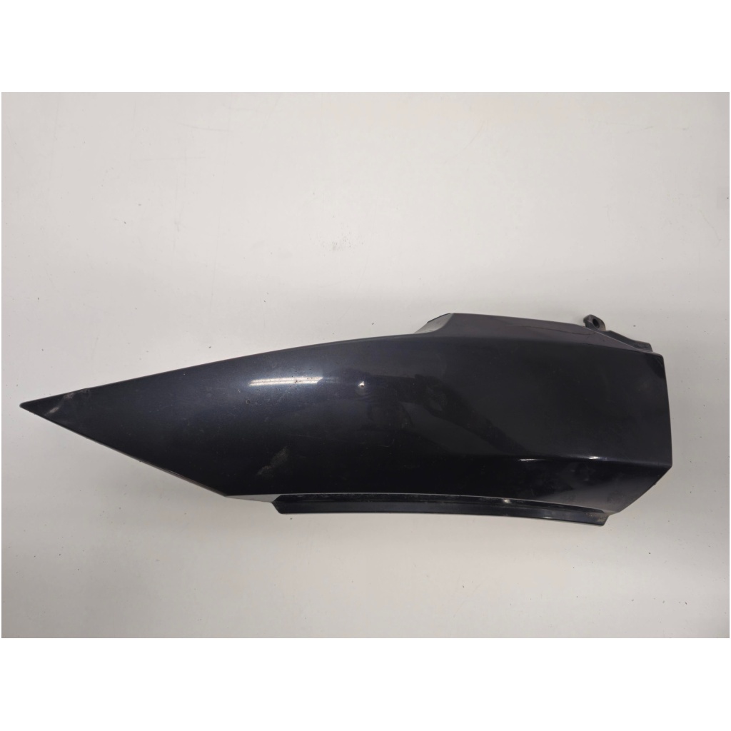 4KE807061A Audi e-tron hörnlist fram vänster