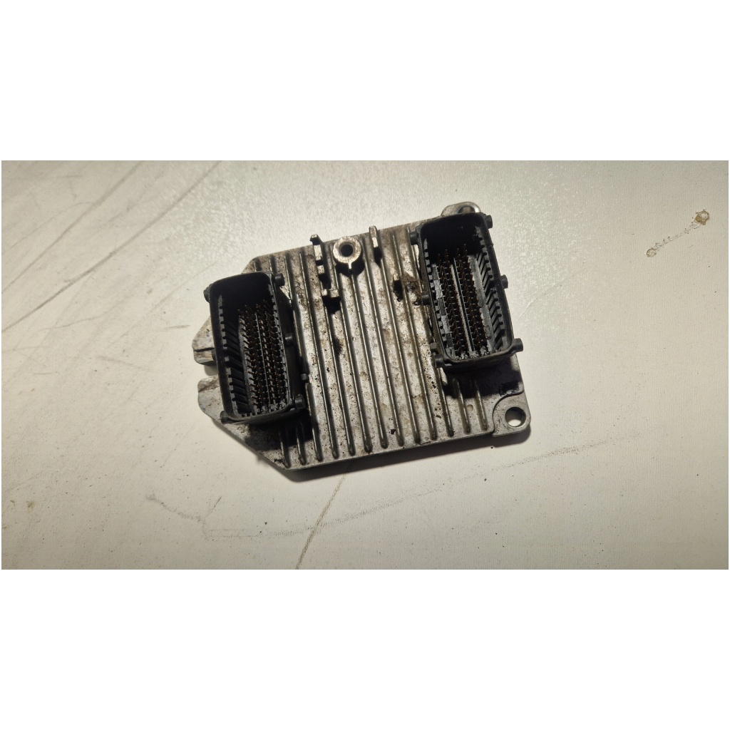 Motorstyrenhet ECU Opel Vectra C 1.8 16V 122KM Z18XE 55352666