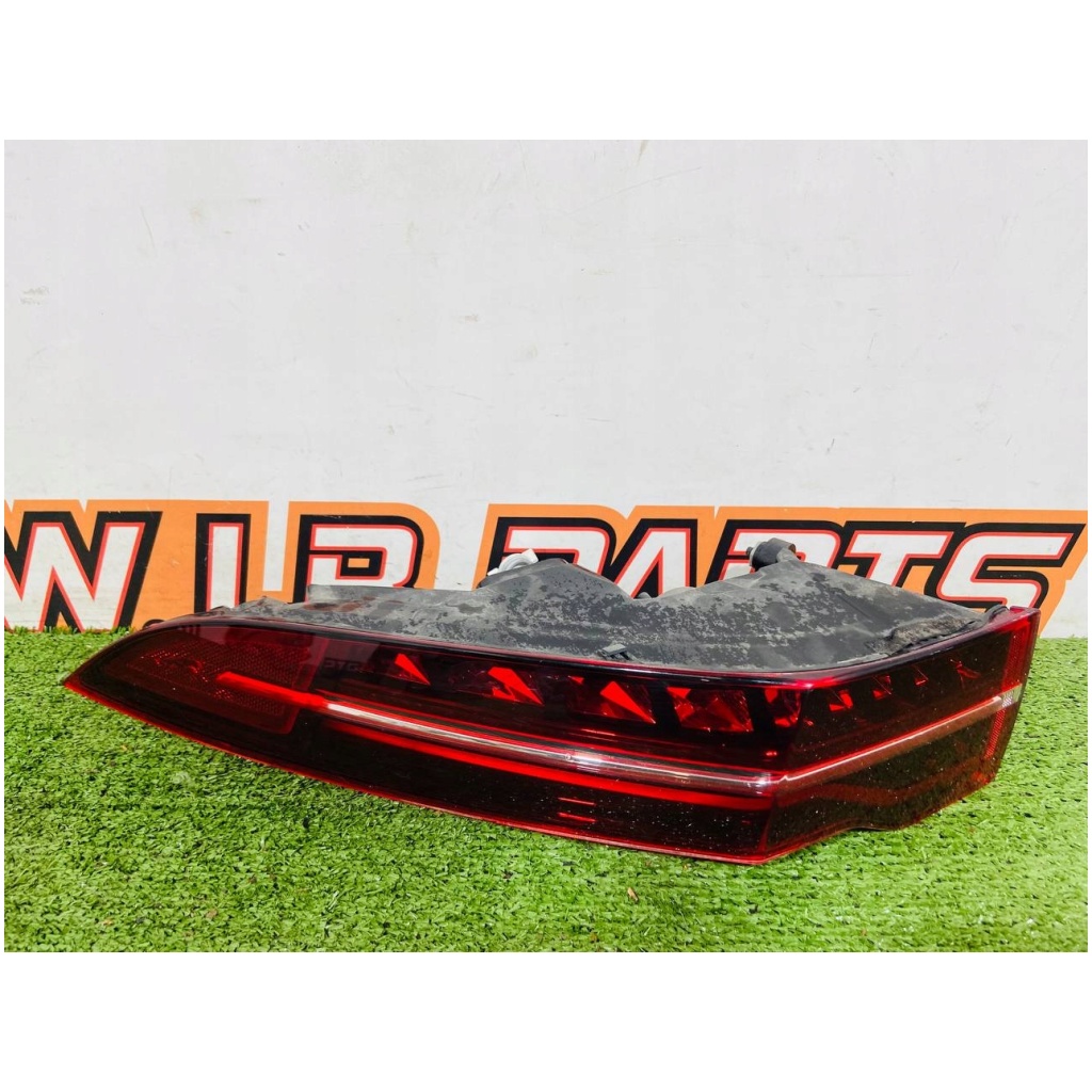 Baklampa Jaguar I-PACE X590 OEM J9D3-13405-CB (T4K16644/T4K1826)