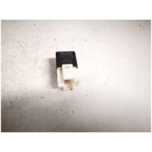 Toyota Previa relä 2.0 D-4D 85kW 2003 – 9098702010 / 90987-02010 / 156700-0060 18210248914 main