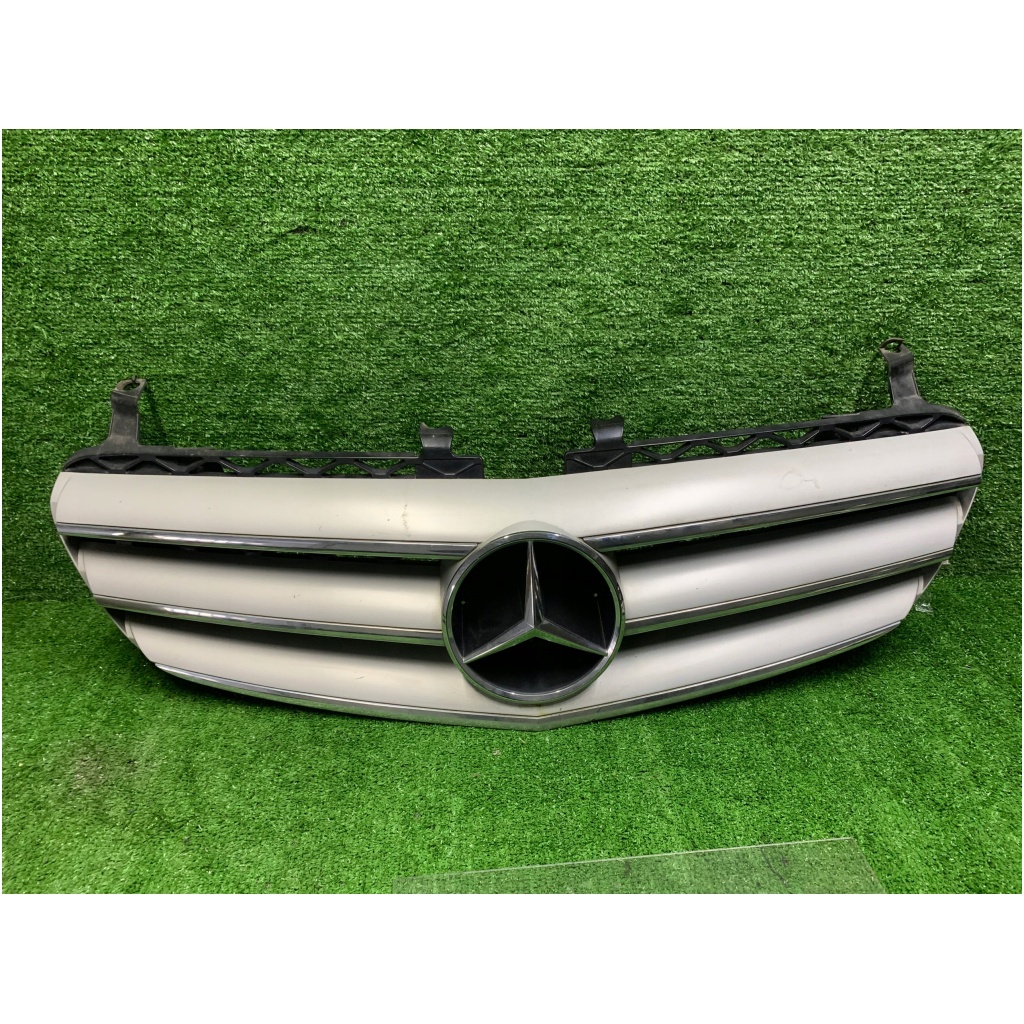 Grill / kylargaller Mercedes W251 R-Klass a2518880223