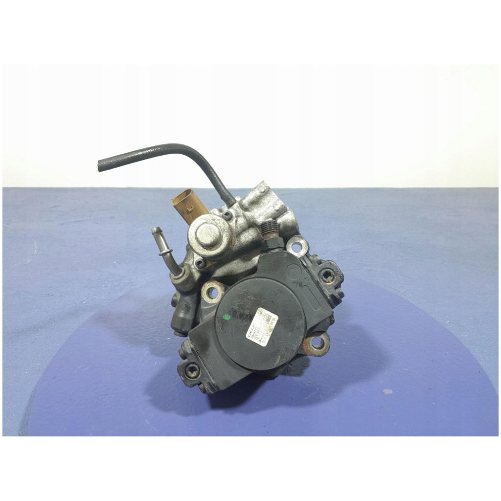 Insprutningspump Mercedes GLA X156 2.1 CDI 651.930 A6510702601