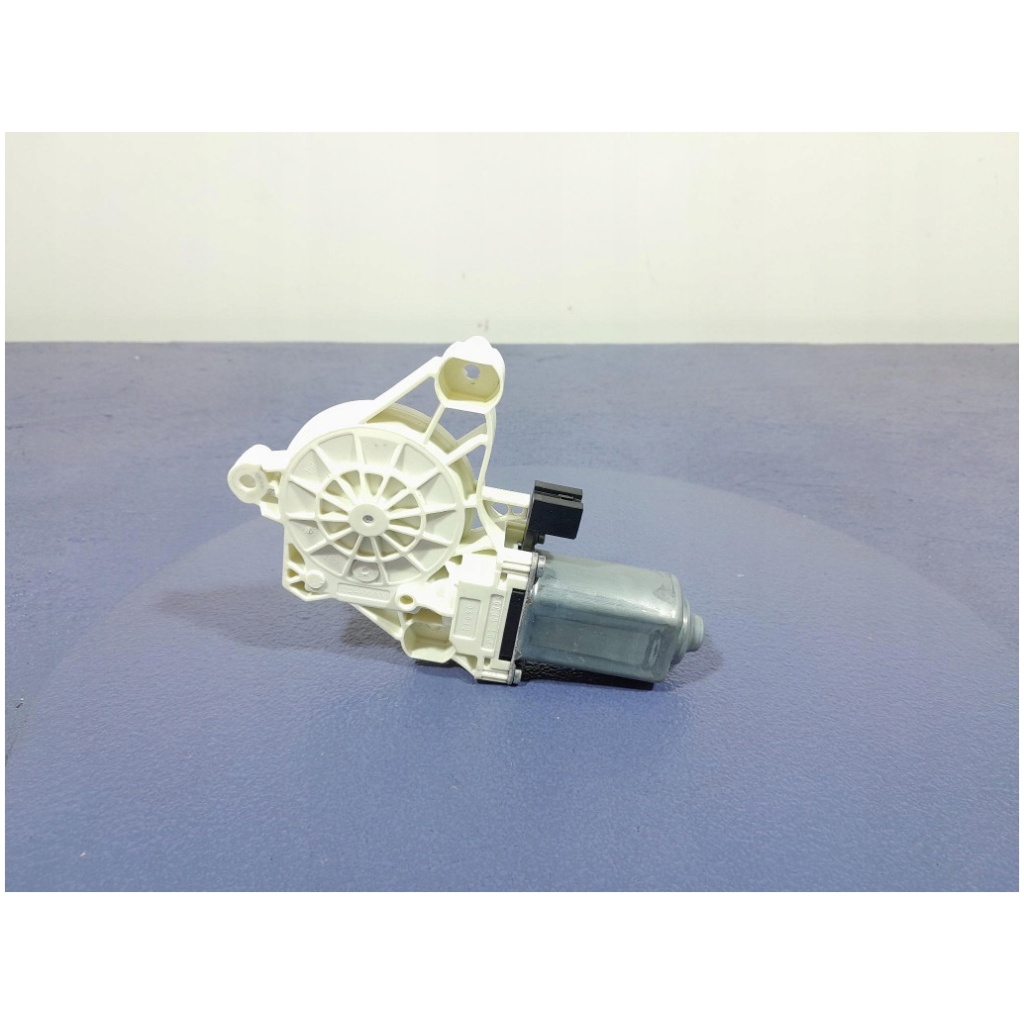 Mercedes S-Klass W223 motor fönsterhiss fram vänster A0009065108