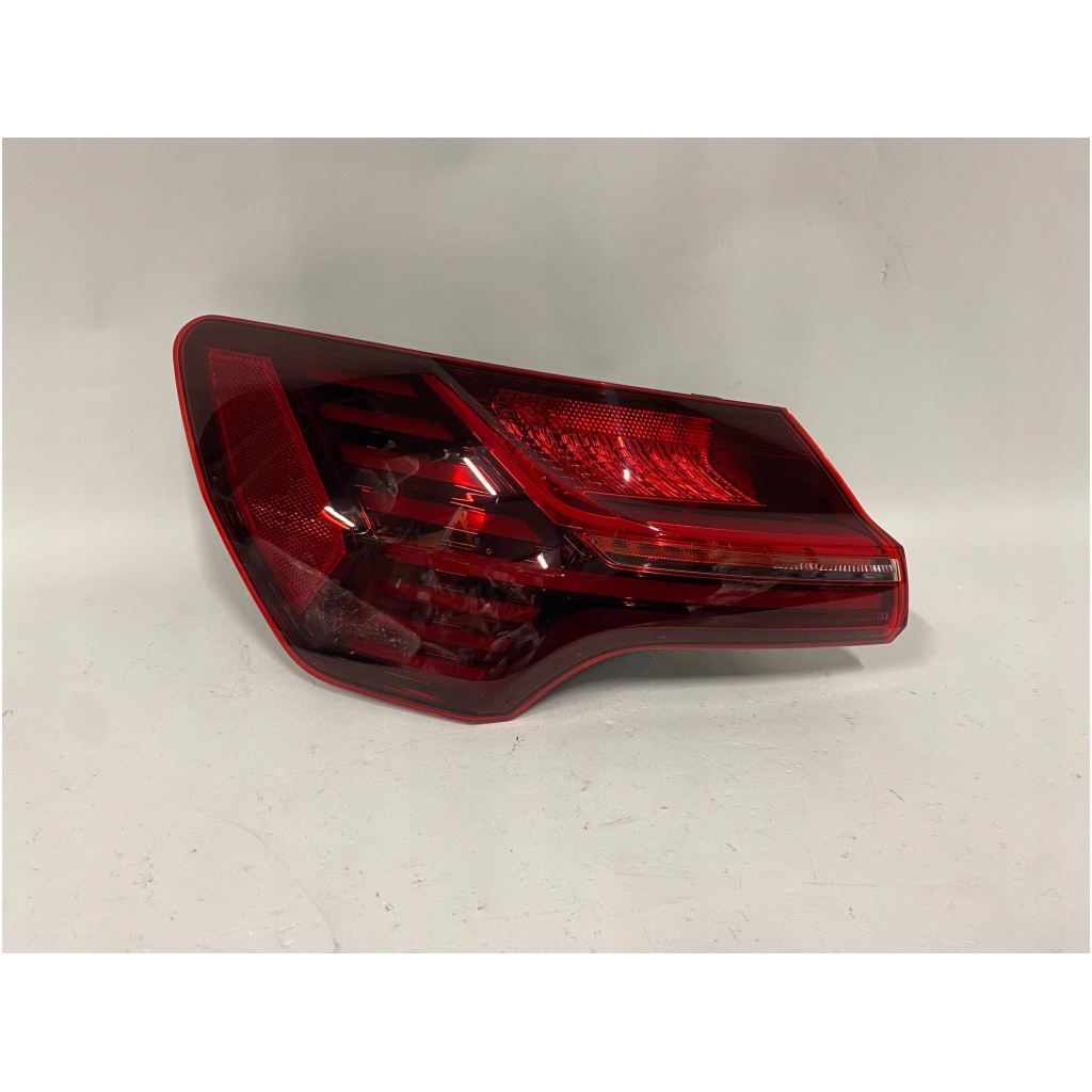 Audi e-tron 4KE vänster yttre LED-baklykta Matrix, EU (2019-) 4KE945091B
