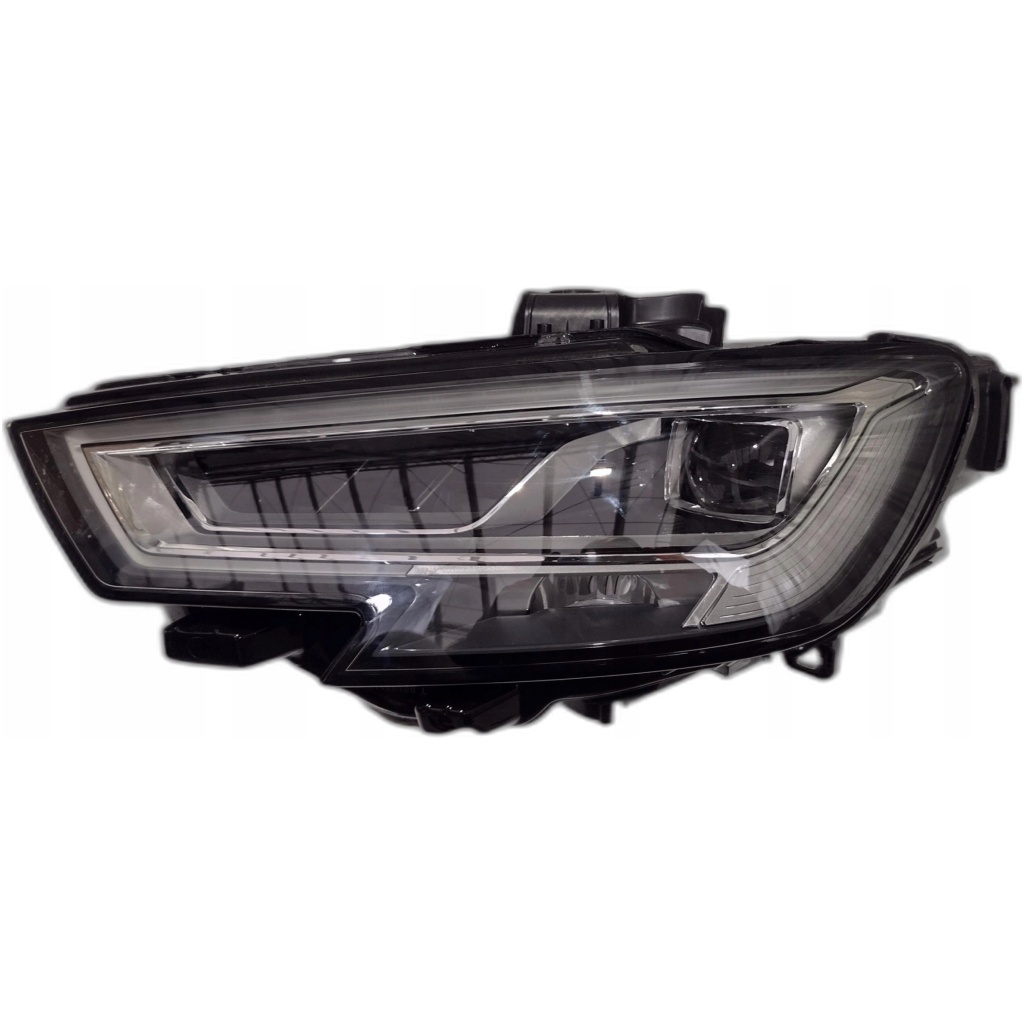 Audi A3 8V lift strålkastare fram vänster Matrix (UK) 8V0941783D